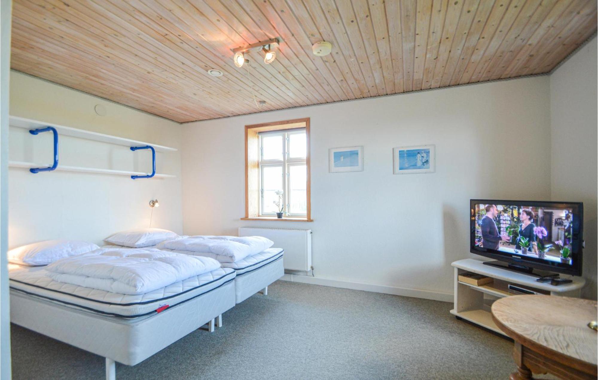 Awesome Home In Bredebro With Kitchen Ballum Екстериор снимка